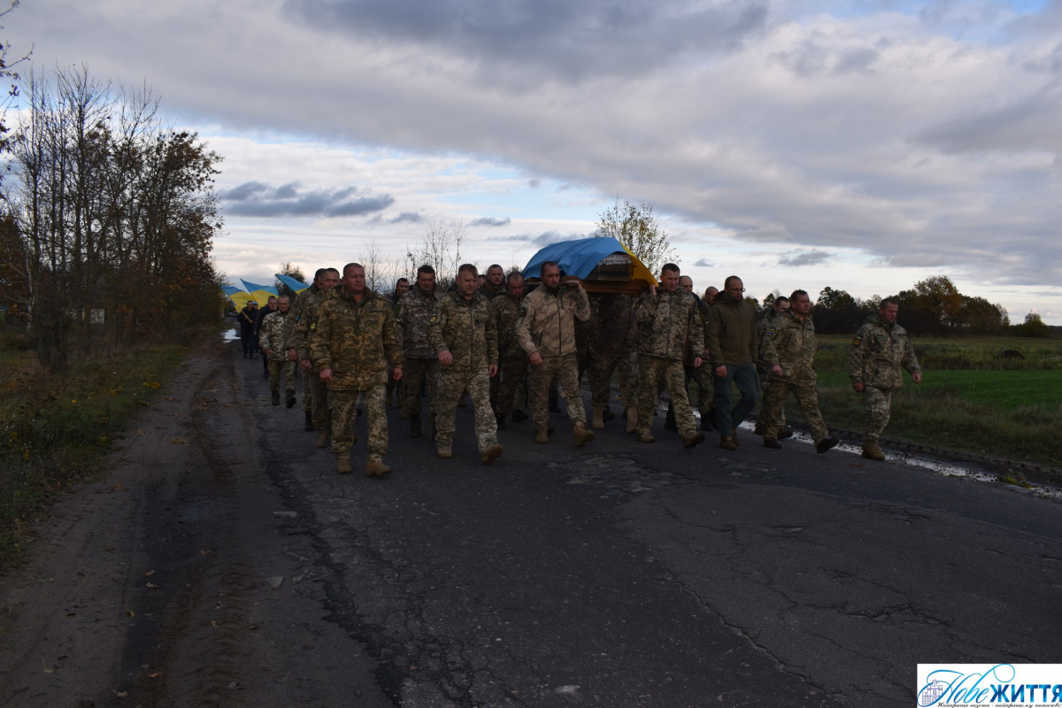 Рік очікувань і пошуків закінчився трагічною звісткою: на Волині попрощалися із Героєм Миколою Плясуном