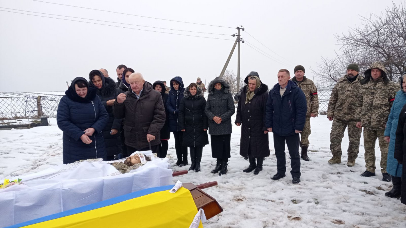 У громаді на Волині провели в останню дорогу захисника України Миколу Семенюка