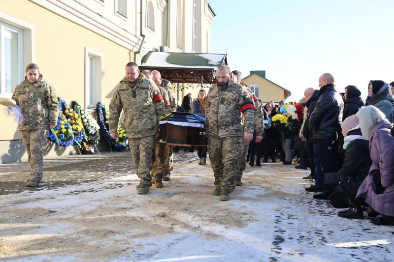 У Луцьку попрощалися з Героєм Вадимом Кравчуком