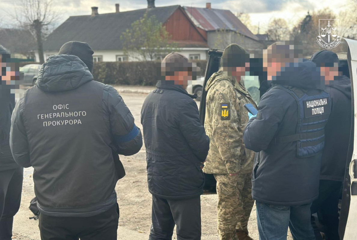 На Волині начальник районного ТЦК за хабарі оновлював дані військовозобов’язаним