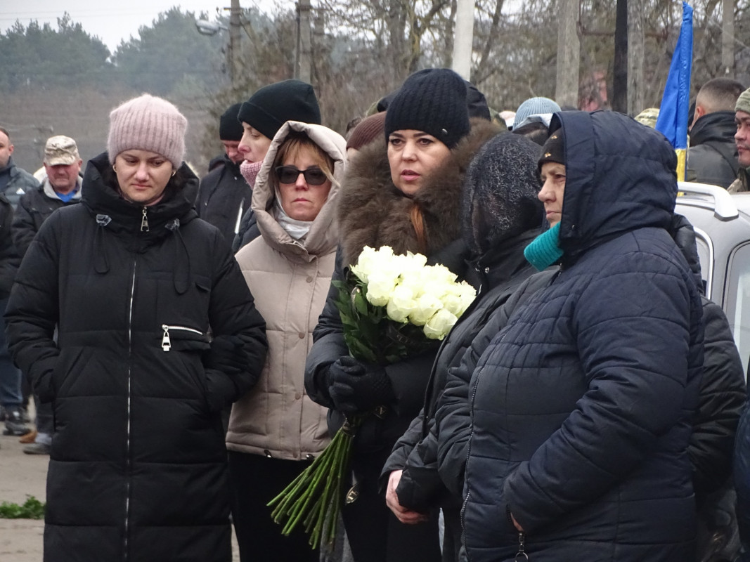 Добровольцем пішов до війська: на Волині попрощалися з Героєм Сергієм Попрійчуком