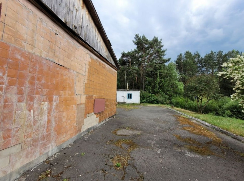 Поблизу Ківерець продають колишній ковбасний цех