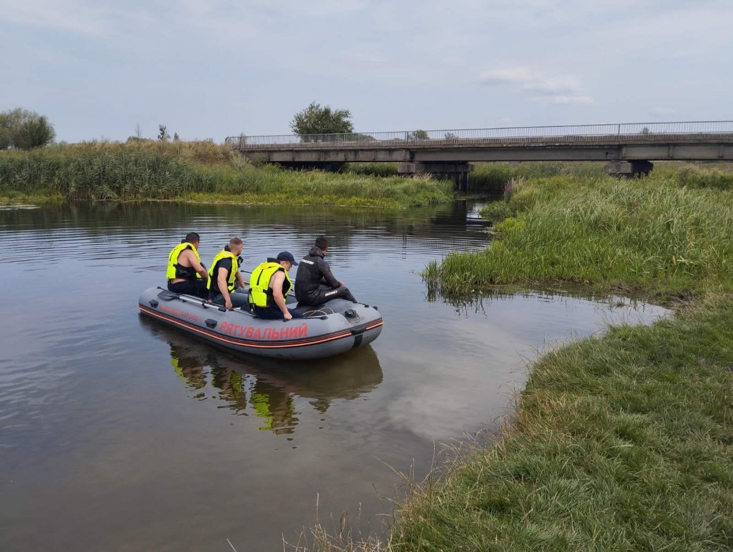 На Волині у водоймі шукали безвісти зниклого чоловіка