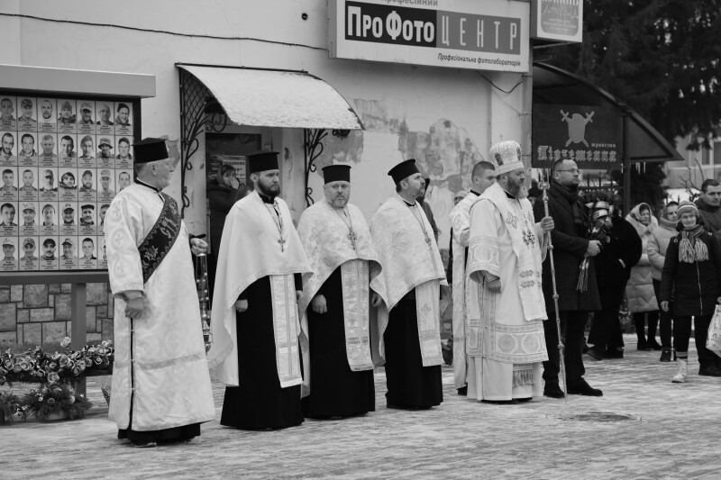Трагічний день: у Луцьку попрощалися з трьома Героями