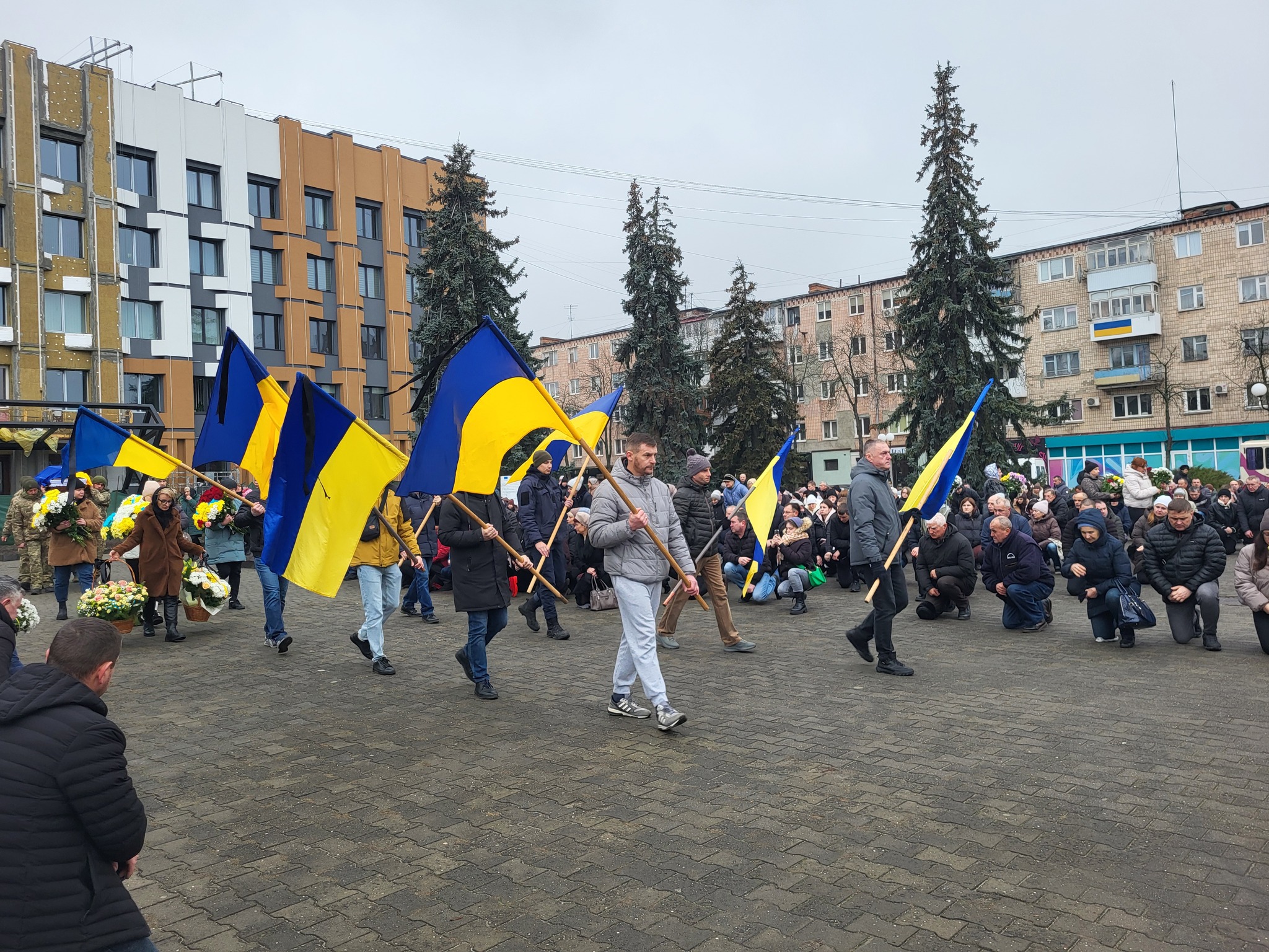 Незадовго до загибелі дізнався, що стане татом третьої доньки: на Волині попрощалися з Героєм Василем Сорокою