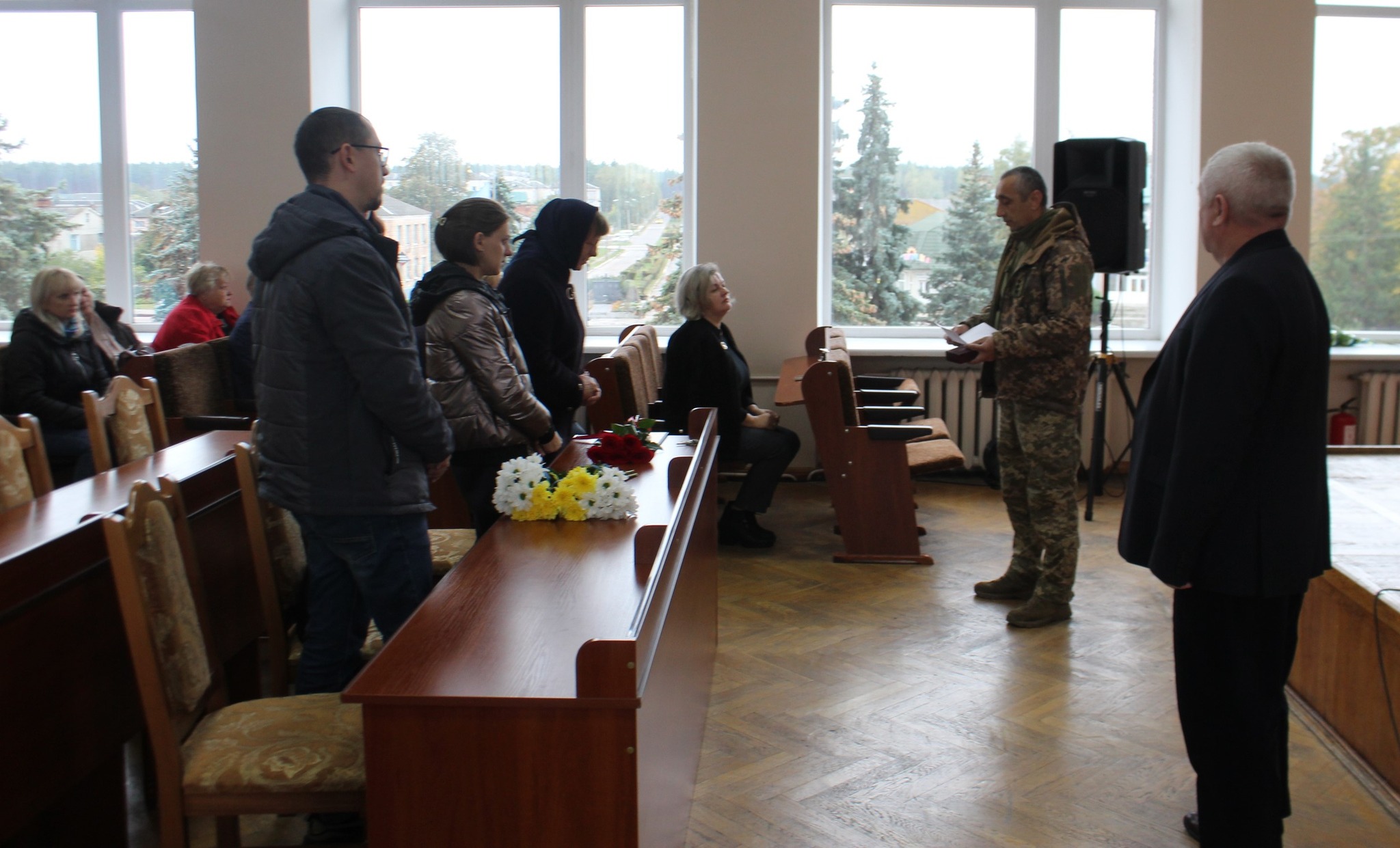 Талановитий музикант, незмінний звукооператор, педагог: на Волині рідним загиблого воїна вручили нагороду