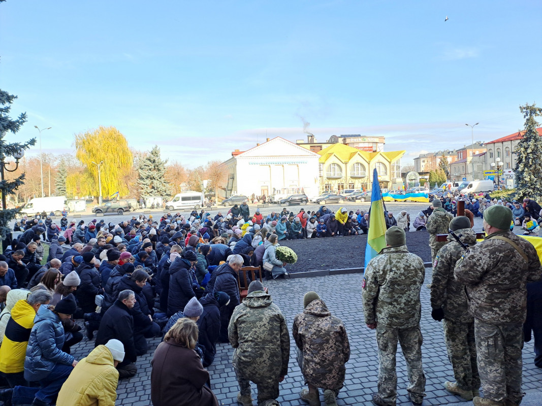 Двоє синочків втратили батька: на Волині попрощались з Героєм Дмитром Табачуком