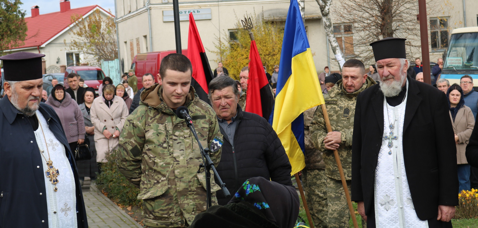 Більше двох років вважався зниклим безвісти: на Волині попрощались з Героєм Сергієм Матвіюком