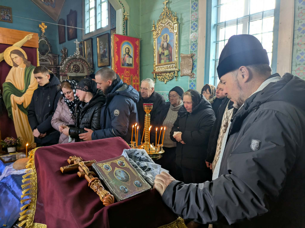 Герою назавжди 50: на Волині в останню дорогу захисника Володимира Омельчука