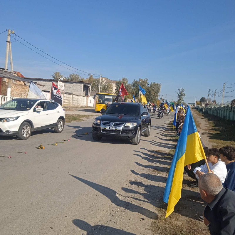 Зник безвісти понад 2 роки тому під час бою на Курщині: на Волині попрощалися із Героєм Вадимом Павліком