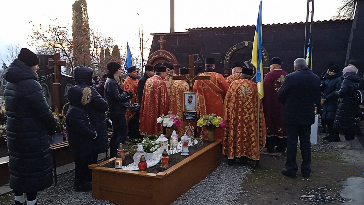 Загинув унаслідок вибуху ворожого снаряда: попрощалися із ексгравцем луцької «Волині» Романом Годованим