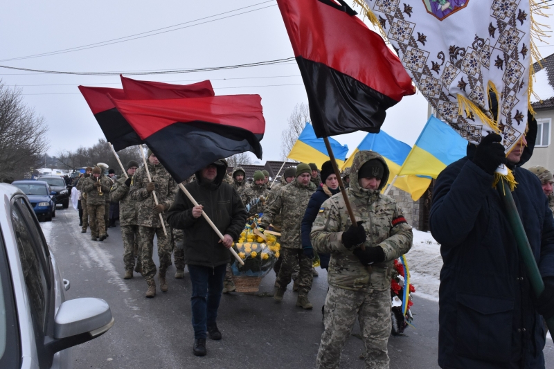 На Волині в останню путь провели Героя Віктора Радченка