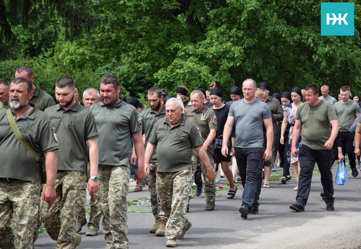 Трагічно загинув на Луганщині: на Волині прощалися з молодим Героєм Іваном Лахаєм