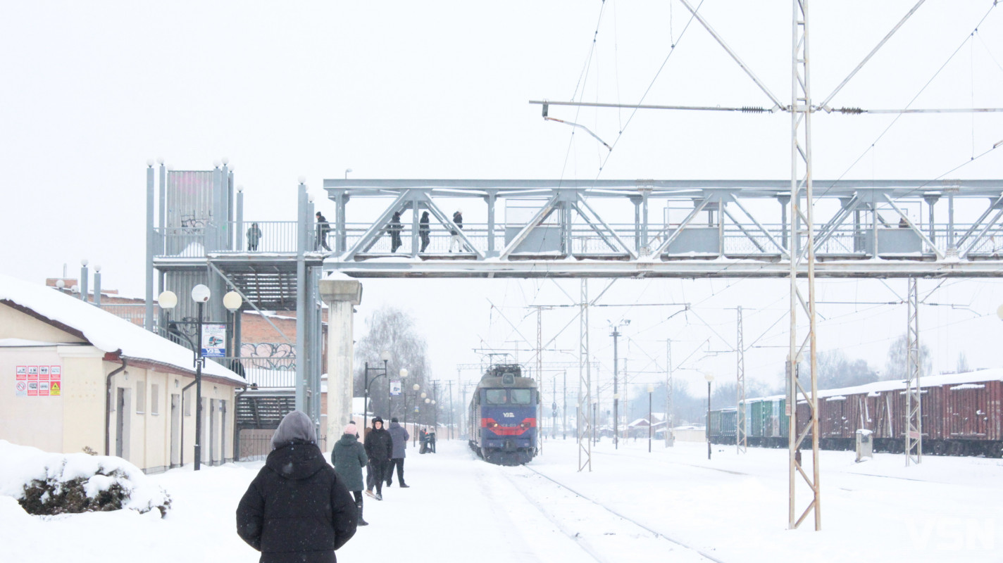 32 роки стажу, сотні тисяч кілометрів та безліч людських доль: провідниця з Волині про залаштунки роботи на залізниці