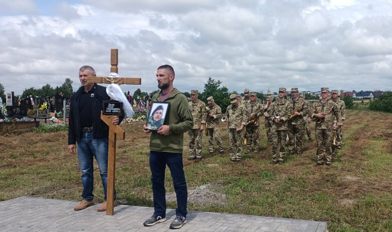 3-річна донечка втратила батька: на Волині віддали останню шану молодому Герою Гнату Валеру