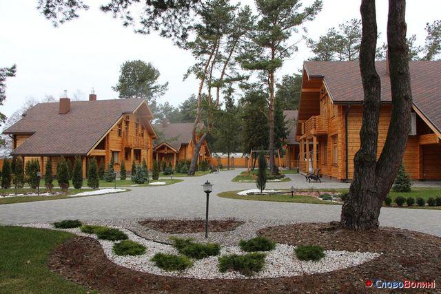 «Межигір'я» на Світязі: де на Волині знаходиться «резиденція Януковича» і що із нею зараз