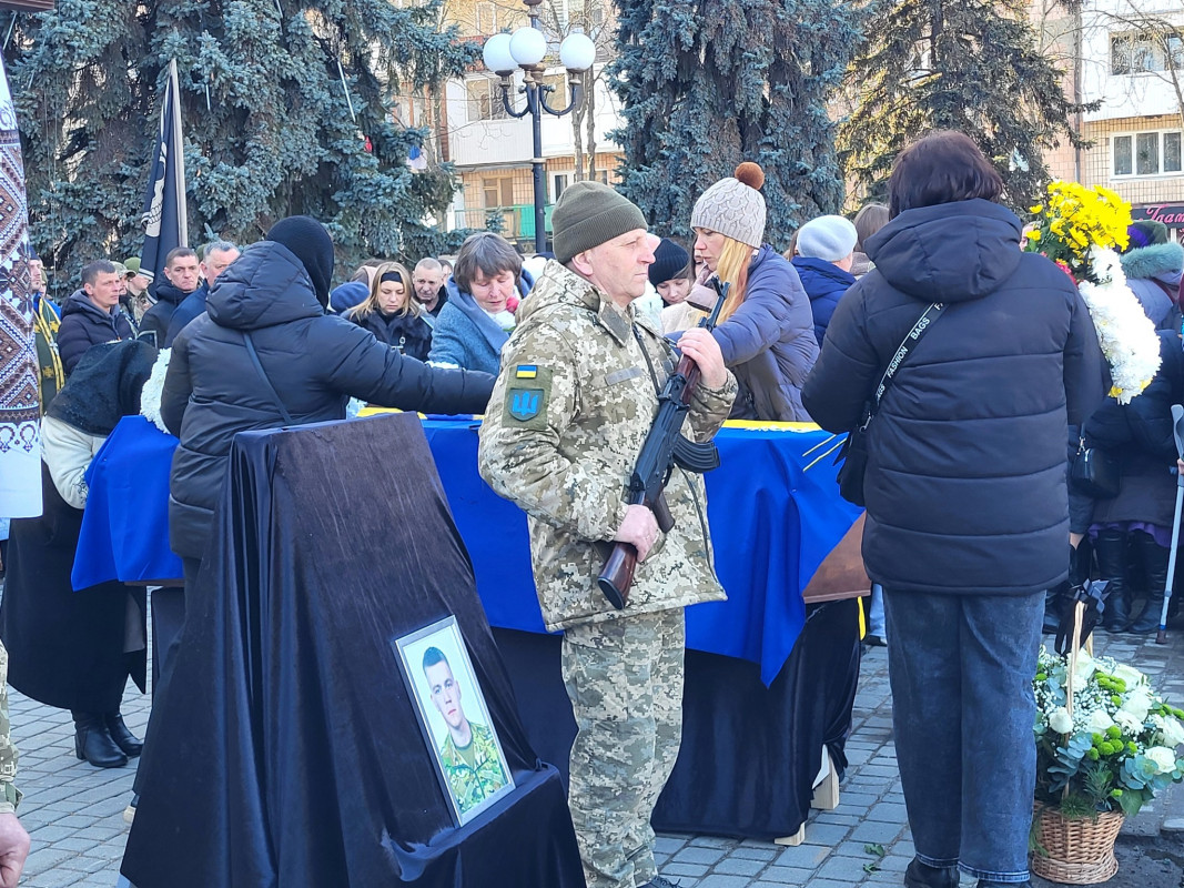 Навіки молодий: на Волині попрощалися з 22-річним Героєм Назаром Кіперчуком