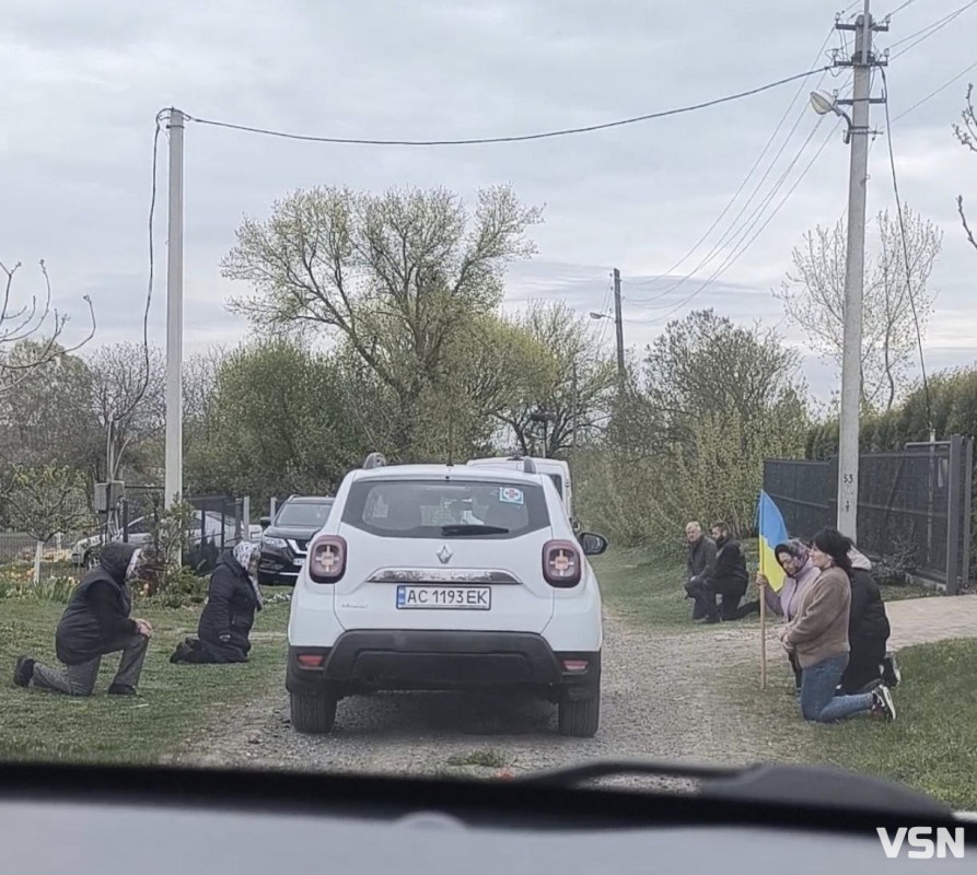 Навіки 29: біля Луцька попрощалися з Героєм Анатолієм Мельничуком