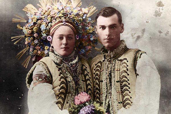 «Жіночий одяг був видовищем»: лучанам розповіли, якою була мода українців у 20 столітті