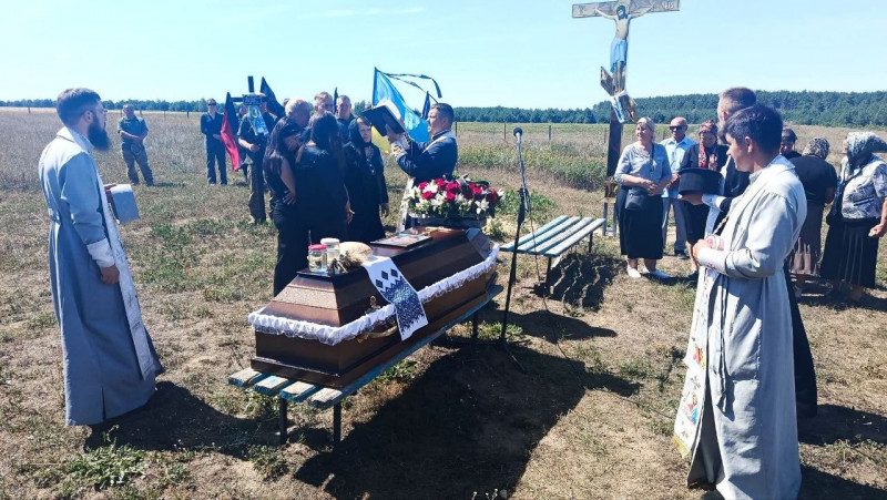 Залізничник, який став оператором БпЛА: на Волині попрощалися із Героєм Василем Мотрунчиком