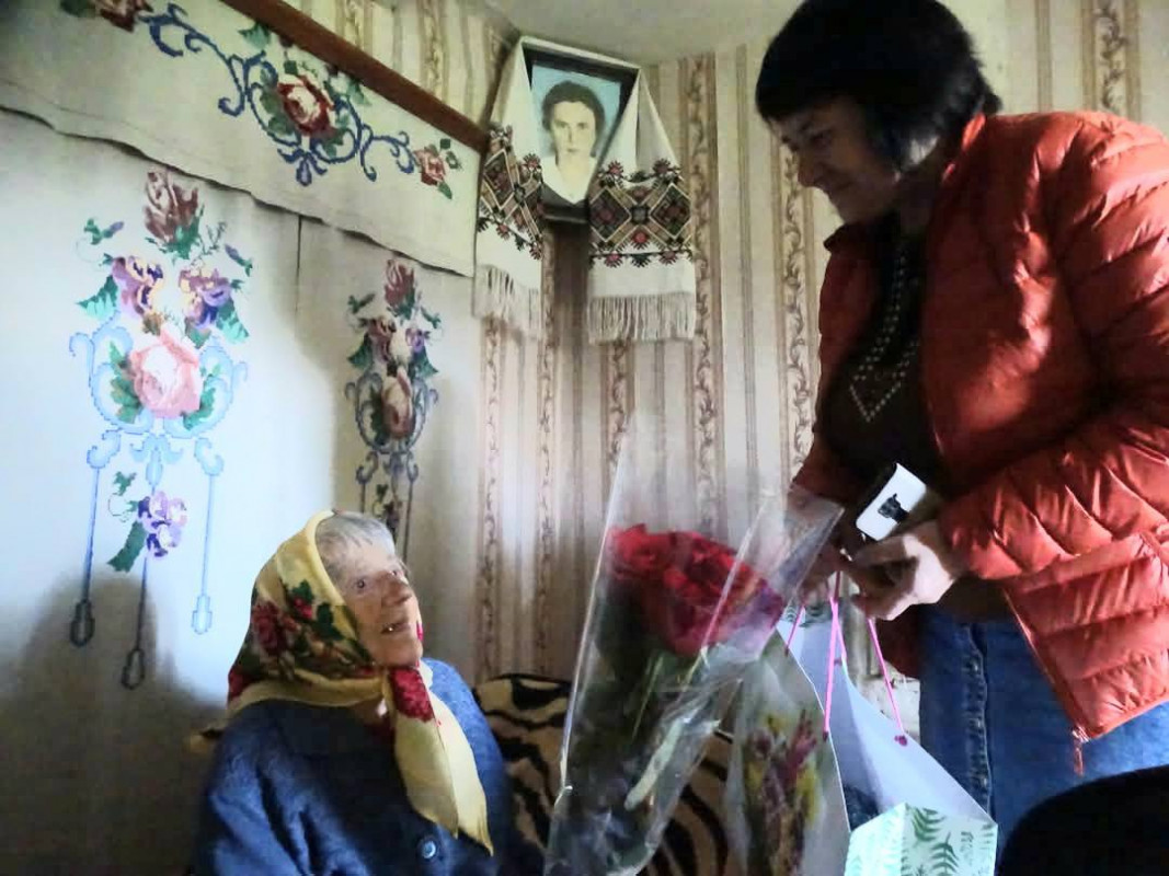 Має четверо внуків і семеро правнуків: бабуся з Волині відзначила 95-річчя