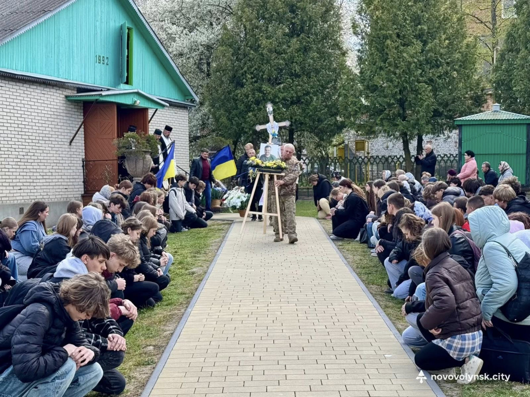 Тривалий час Герой вважався зниклим безвісти: на Волині в останню путь провели Героя Богдана Каспрука