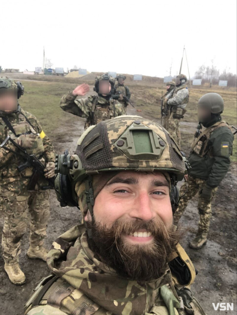 Колишніх азовців не буває, бо навіть у тилу можна залишитися у строю: спогади про бойові будні від військового медика Леоніда Бахіна з Волині
