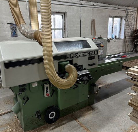 Під Луцьком продається меблеве виробництво, що працює на сонячних панелях