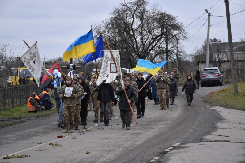 На Волині попрощалися з Героєм Олександром Максимуком