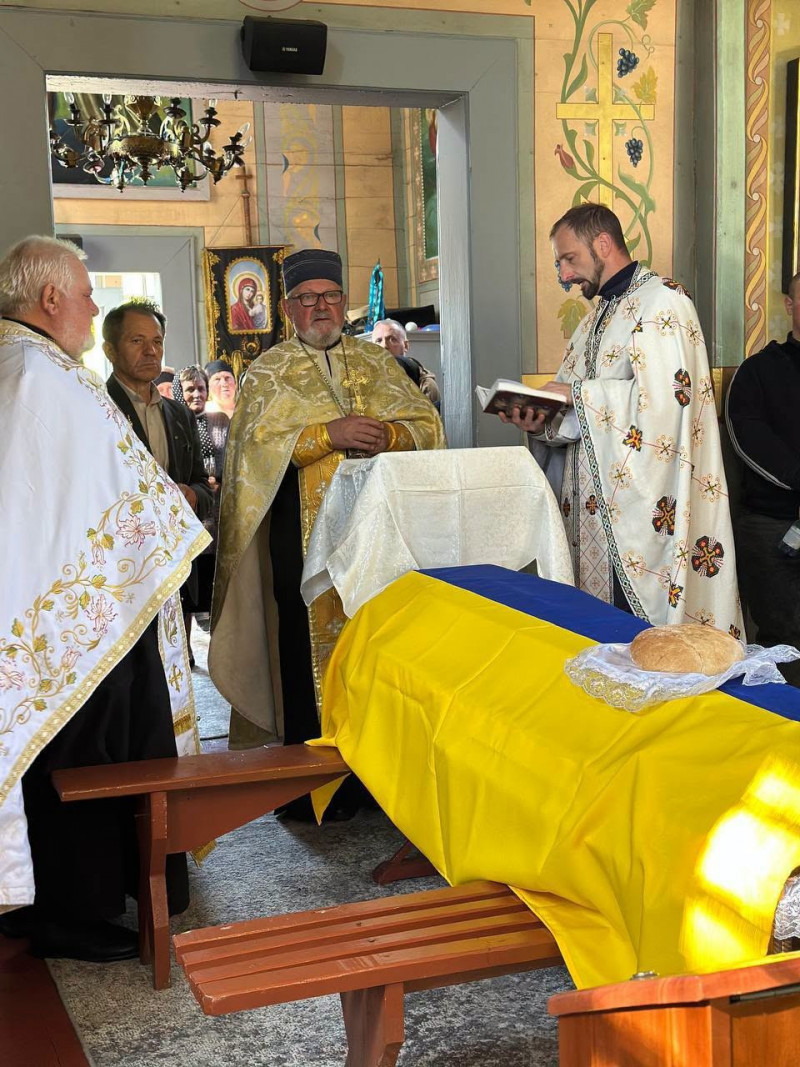 Повернувся додому «на щиті»: на Волині попрощалися із захисником Сергієм Міньковським