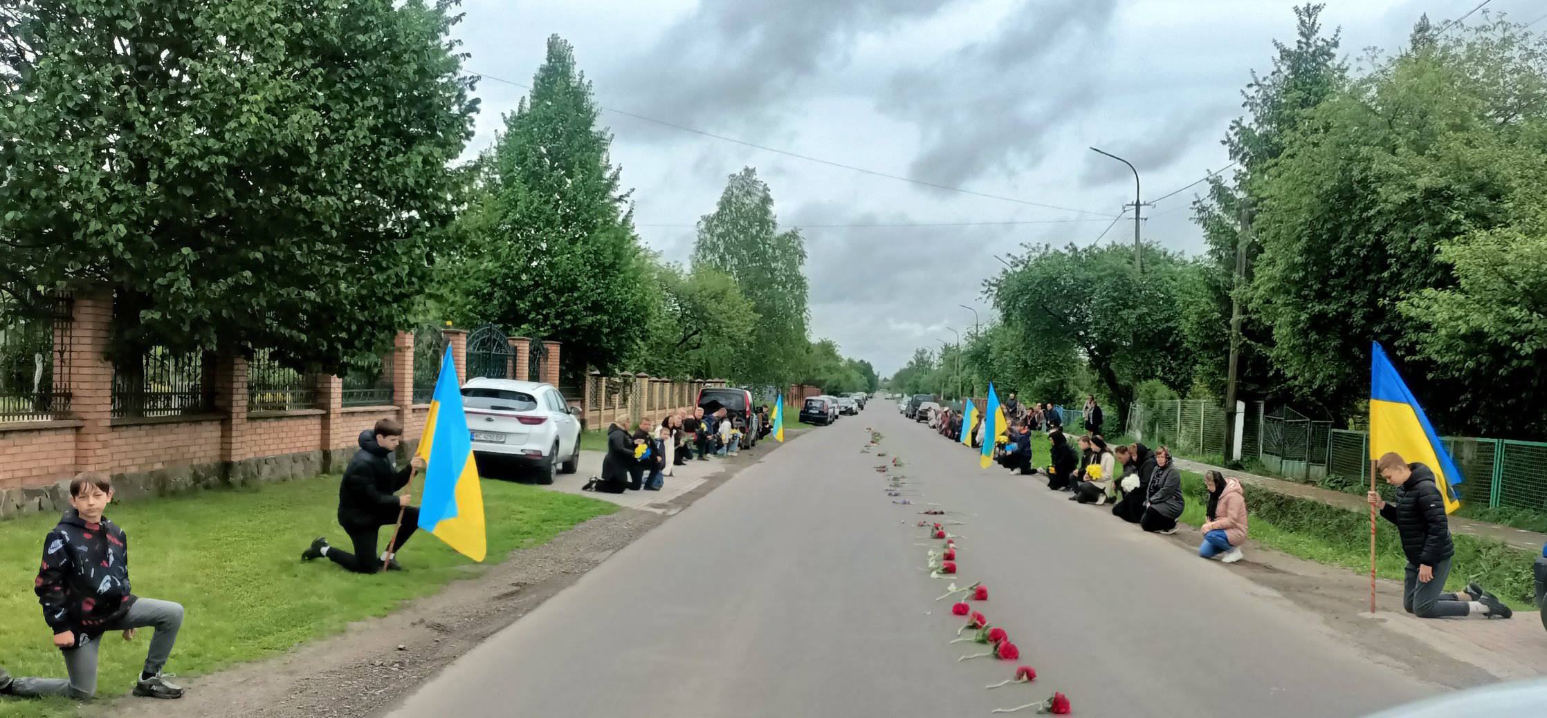 Без надійного плеча залишилися дружина, син та донька: на Волині попрощались з Героєм Павлом Плисюком