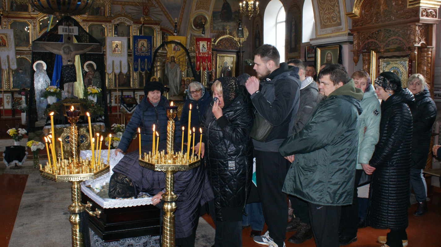 Пережив пекло війни, але загинув у ДТП: на Волині попрощалися із 31-річним воїном Вадимом Стадніком