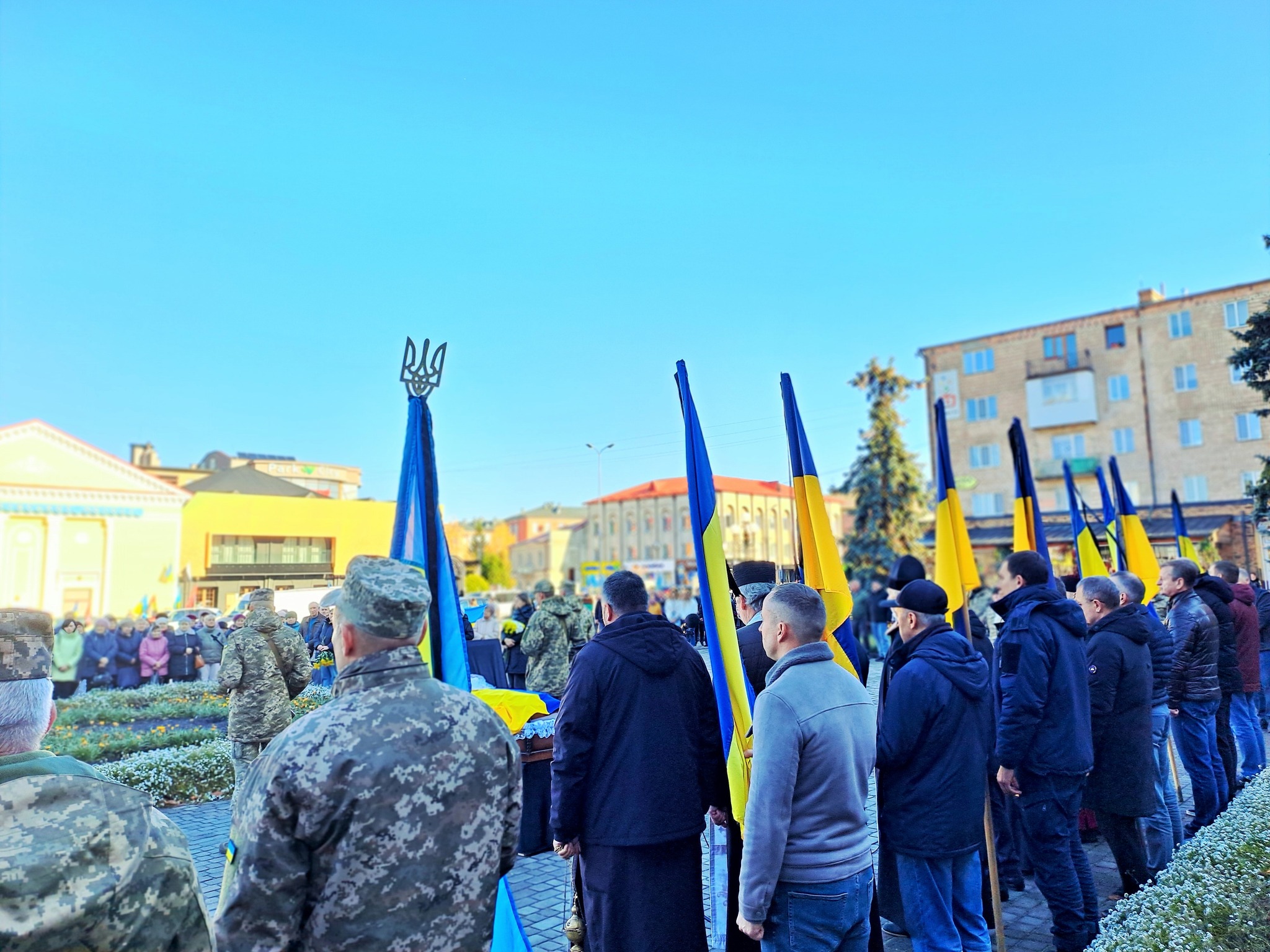 Потрапив у епіцентр вибуху у навчальному центрі: на Волині попрощалися з Героєм Олександром Козаком