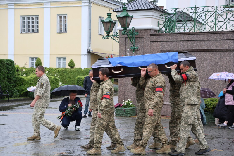 Поліг у бою в листопаді 2024 року: в Луцьку попрощались з Героєм Юрієм Ковальчуком