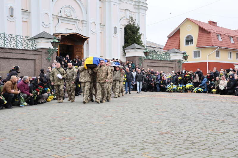 У Луцьку попрощалися з Героями Олександром Веремчуком та Костянтином Голубом
