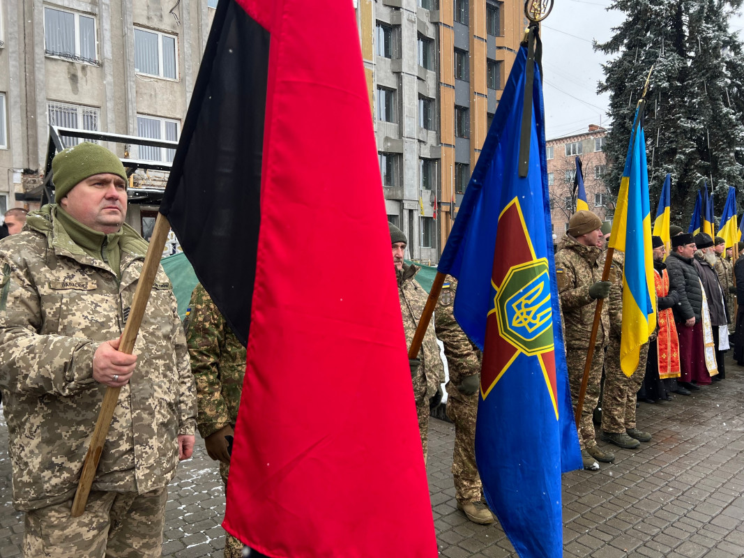 Громада втратила двох Героїв: на Волині попрощалися з Кірілом Євтушиком та Олегом Чугусовим