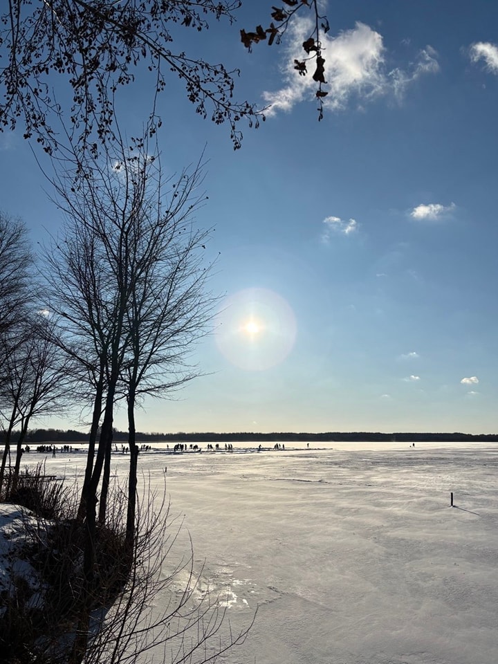 Зимова казка на Шацьких озерах: лід, сніг і тиха велич природи