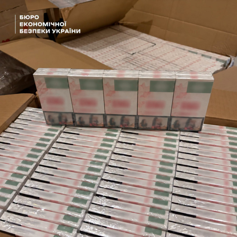 На Волині викрили незаконний продаж сигарет і вейпів на 1,8 мільйона гривень
