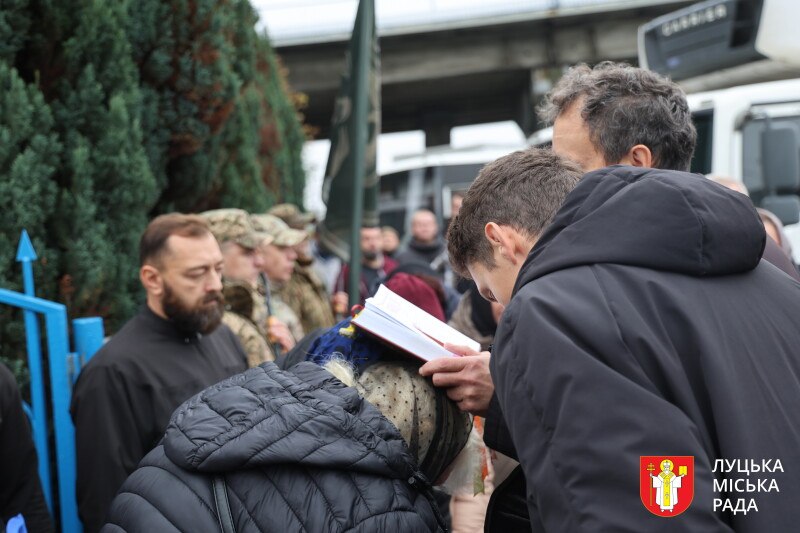 Брав участь у Революції Гідності й захищав Україну: на Волині поховали Героя Андрія Нестеренка