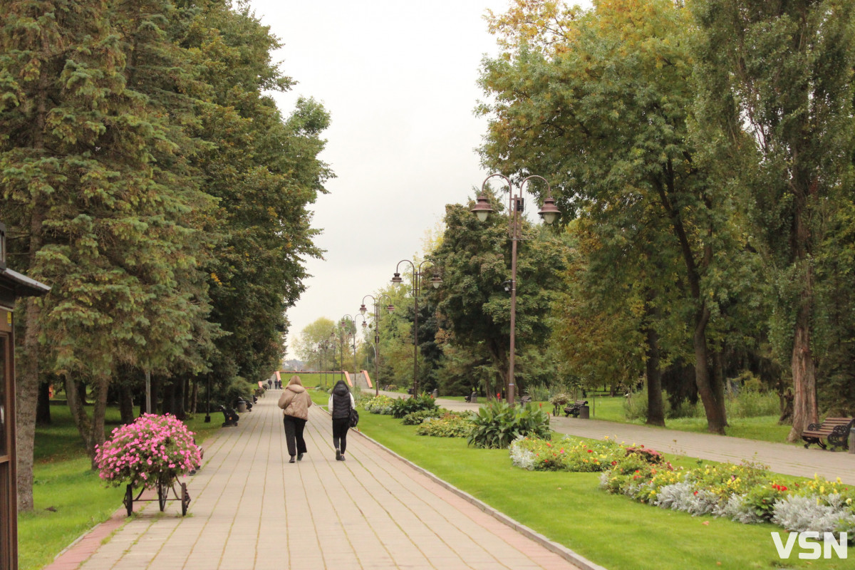 Як змінюється парк Лесі Українки — зелене серце Луцька. Фоторепортаж