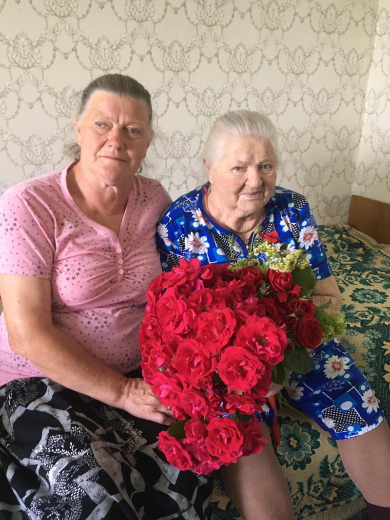 Щаслива бабуся і прабабуся: у громаді на Волині привітали довгожительку