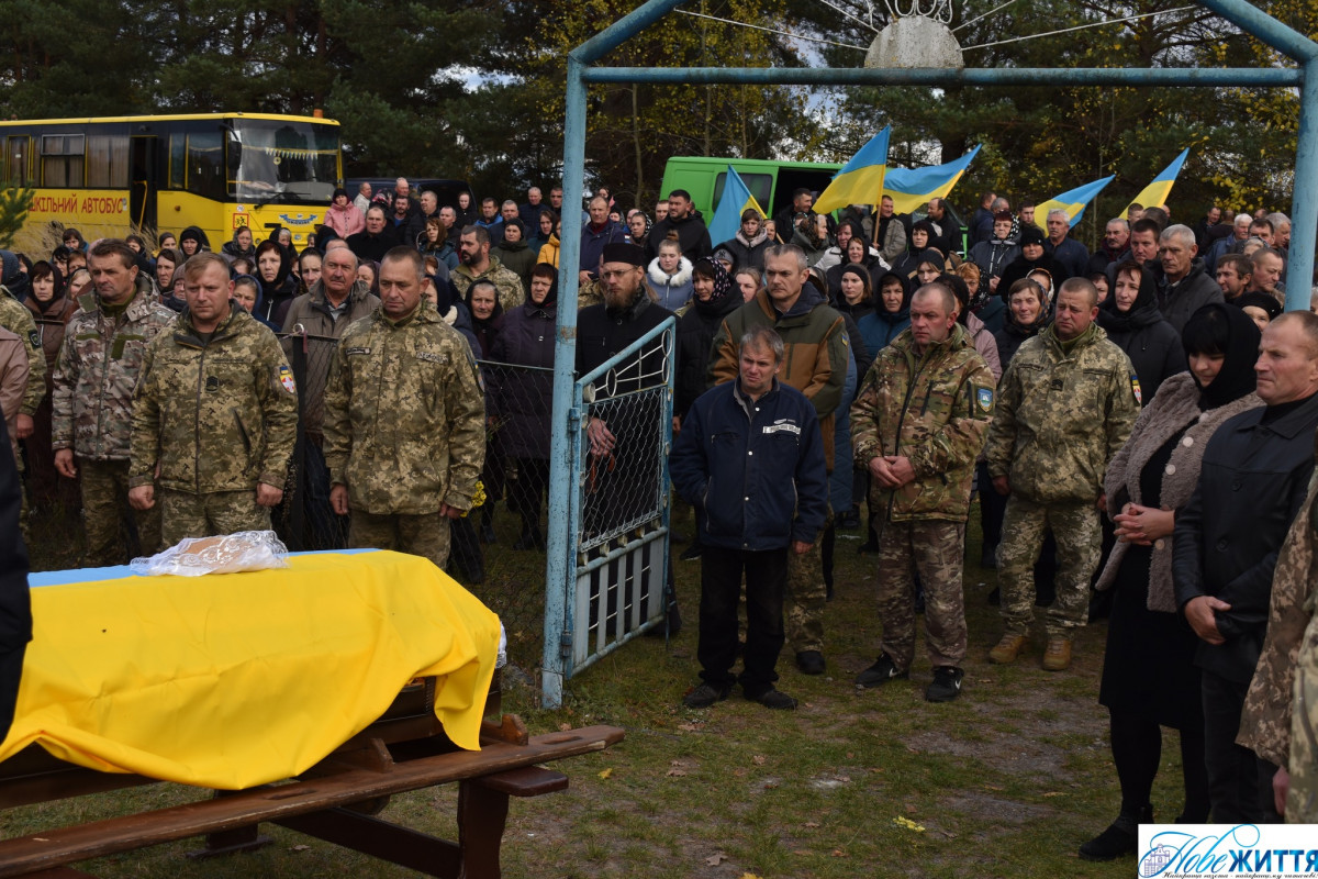 Рік очікувань і пошуків закінчився трагічною звісткою: на Волині попрощалися із Героєм Миколою Плясуном