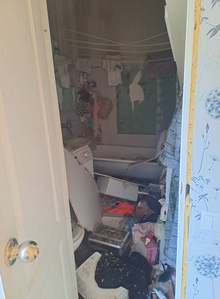 Після ракетного удару в Луцьку сім’я залишилася без даху над головою: відкрито збір коштів