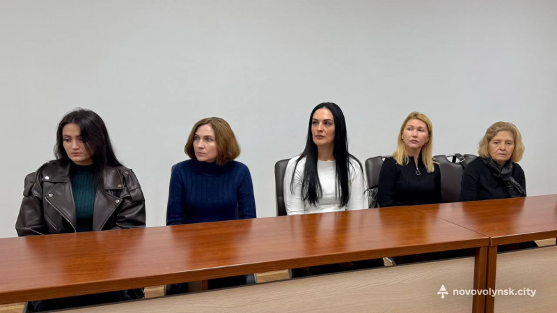 У Нововолинську відзначили трьох загиблих Захисників України посмертними нагородами