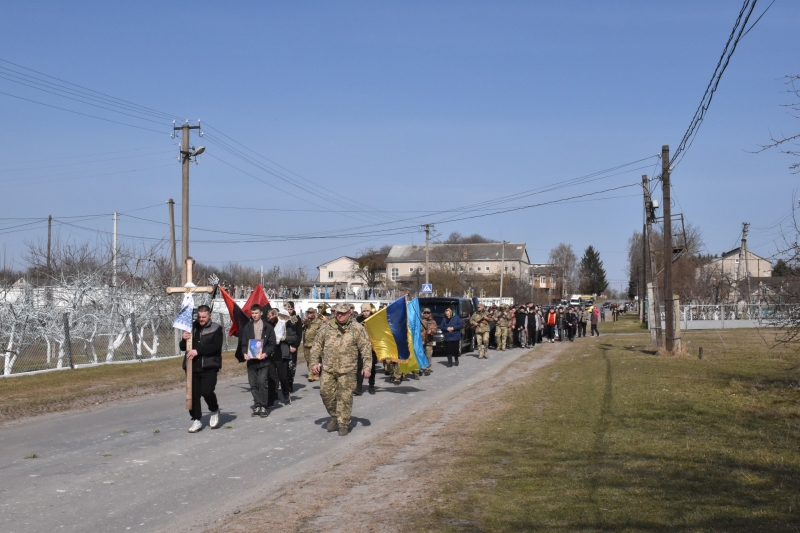 Загинув у жовтні 2025 року: на Волині відбулось прощання із захисником Тарасом Шавлаєм