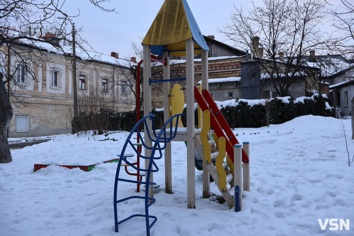 Від перших снігів до лютневих відлиг: якою була зима у Луцьку. Фоторепортаж