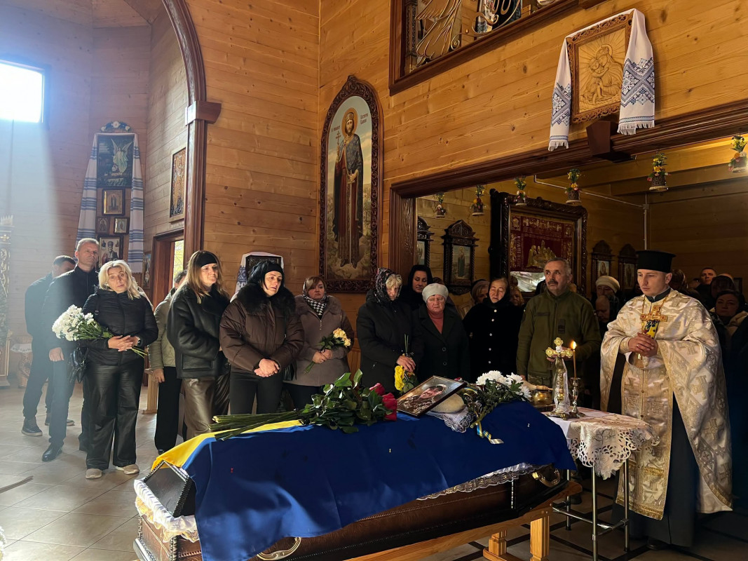 Понад рік вважався зниклим безвісти: на Волині попрощалися із загиблим захисником Миколою Іваніщуком