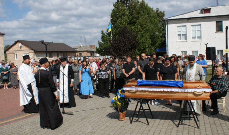 Понад 10 місяців надій: востаннє додому повернувся Герой з Волині Михайло Бень