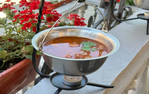 Де забронювати столик на 8 березня у Луцьку