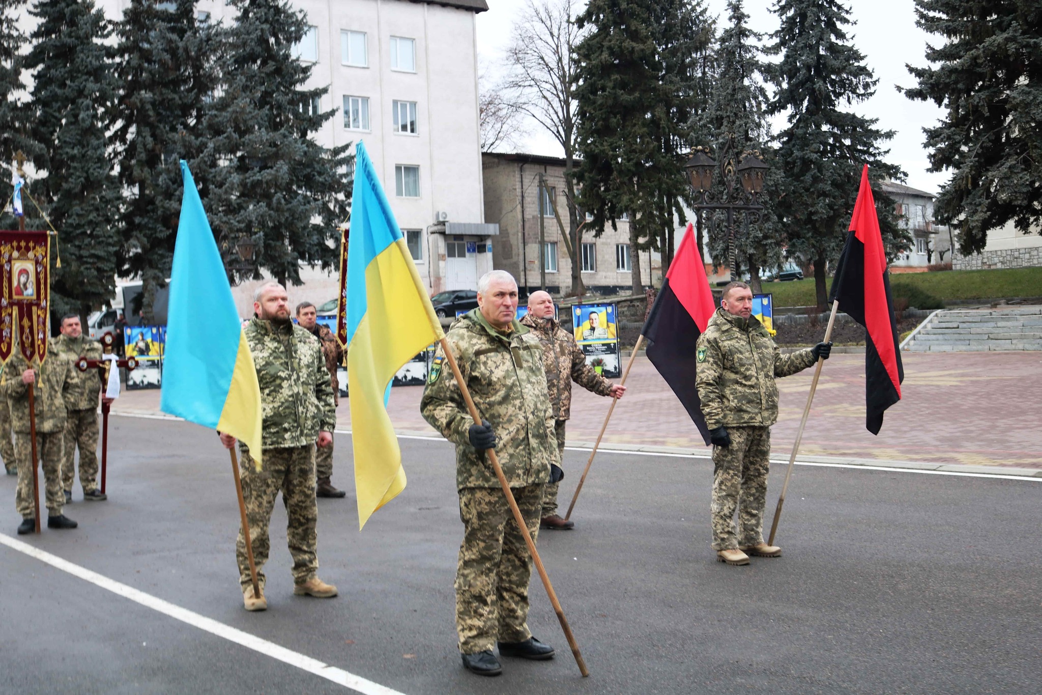 Спільна втрата для двох громад: на Волині попрощалися з полеглим воїном Валерієм Гриневичем